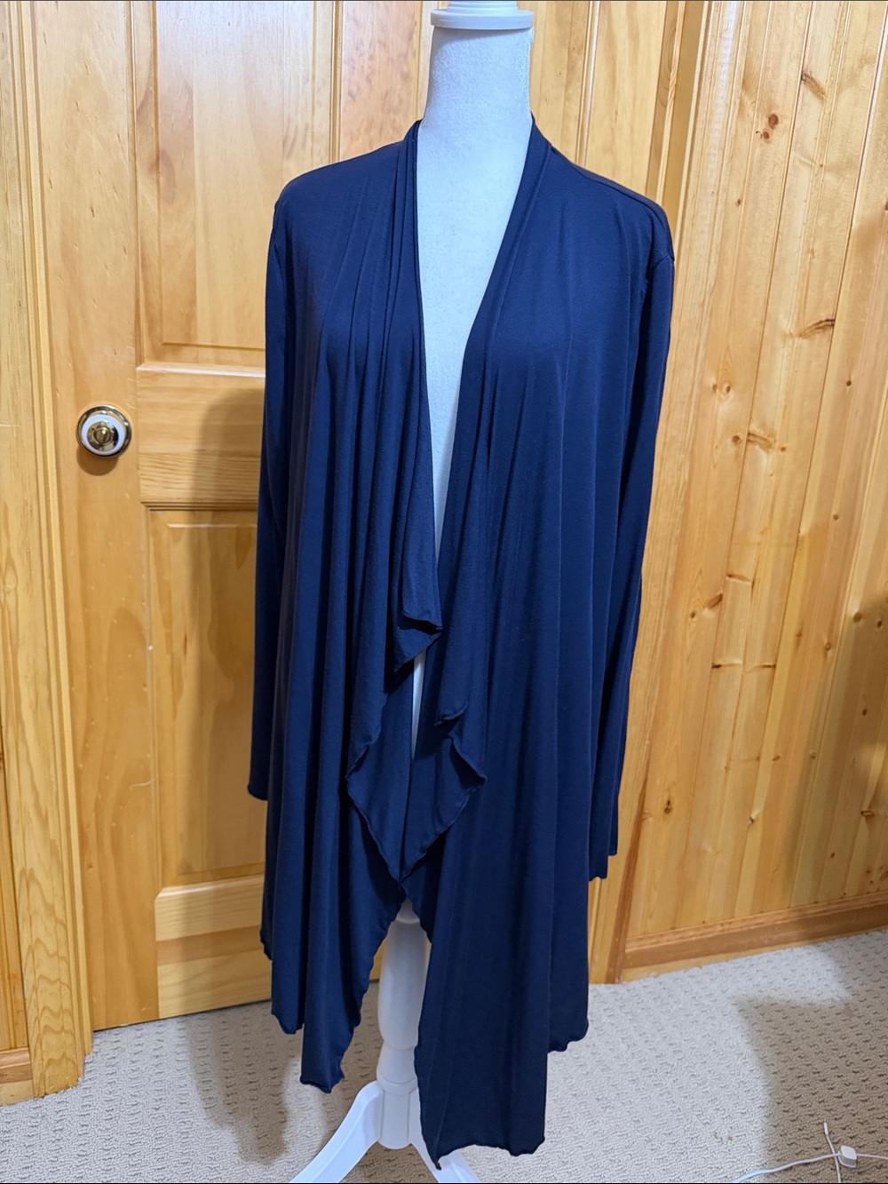 Barefoot Dreams Blue Luxe Milk Jersey Waterfall Open-Front Cardigan, Medium.